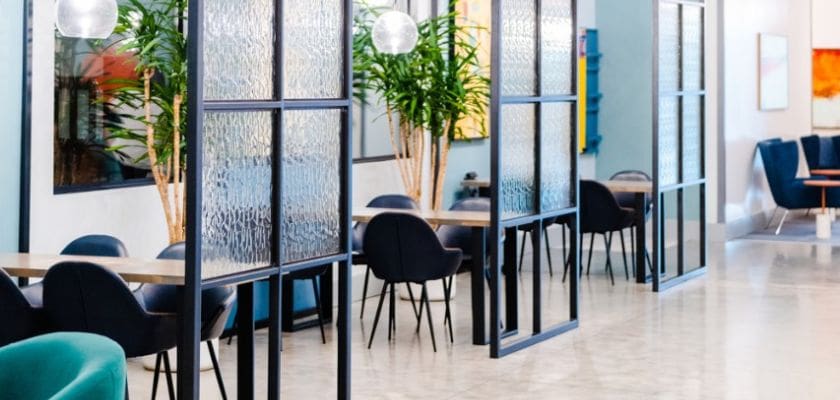 Read more about the article Success Stories: Businesses that Thrived in Coworking Spaces